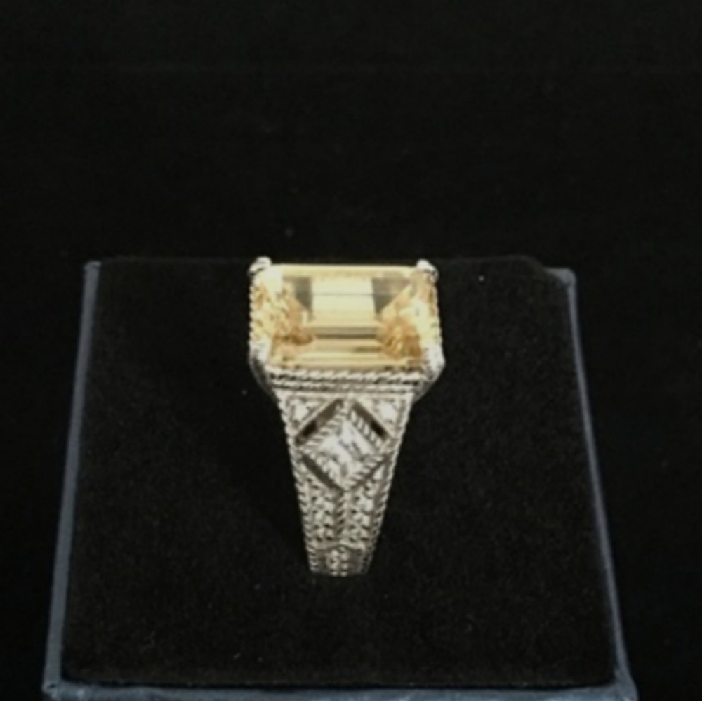 Judith Ripka Canary Yellow Ring - Picture 2 of 4